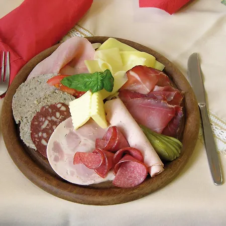 Hotel Cafe Rundblick 3*